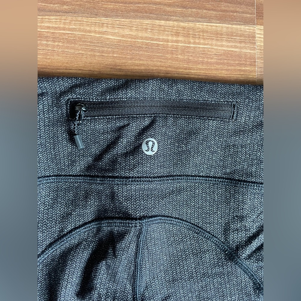 Lululemon Gray High-Rise Leggings | Textured Knit | Back Zip Pocket | Size 2 - Picture 6 of 7